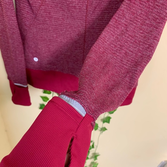 LULULEMON MAROON QUARTERZIP - Picture 6 of 7